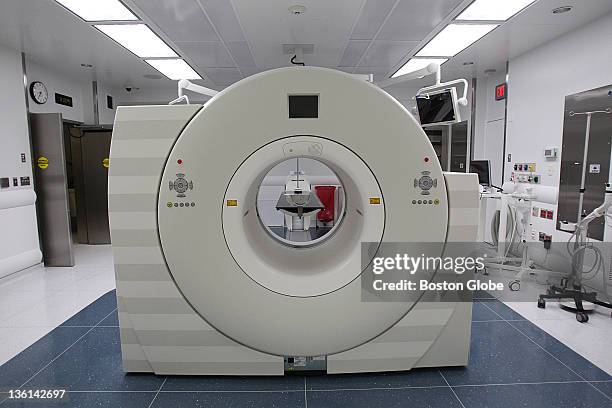 Angiosuite Computer 12 Angiography Suite Stock Photos, High-Res Pictures, and Images ...