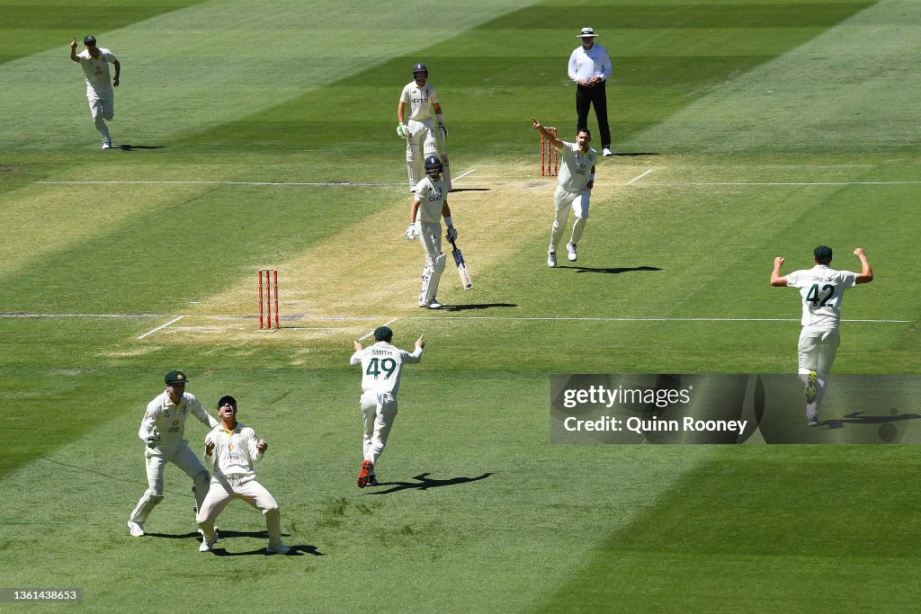 Australia v England - 3rd Test: Day 3