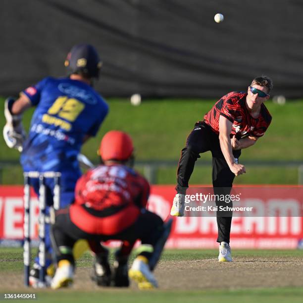 Cole McConchie of the Kings bowls during the Super Smash Men's T20 match between the Canterbury Kings and the Otago Volts at Hagley Oval on December...