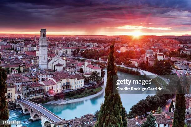 tramonto su verona - verona italy stock pictures, royalty-free photos & images
