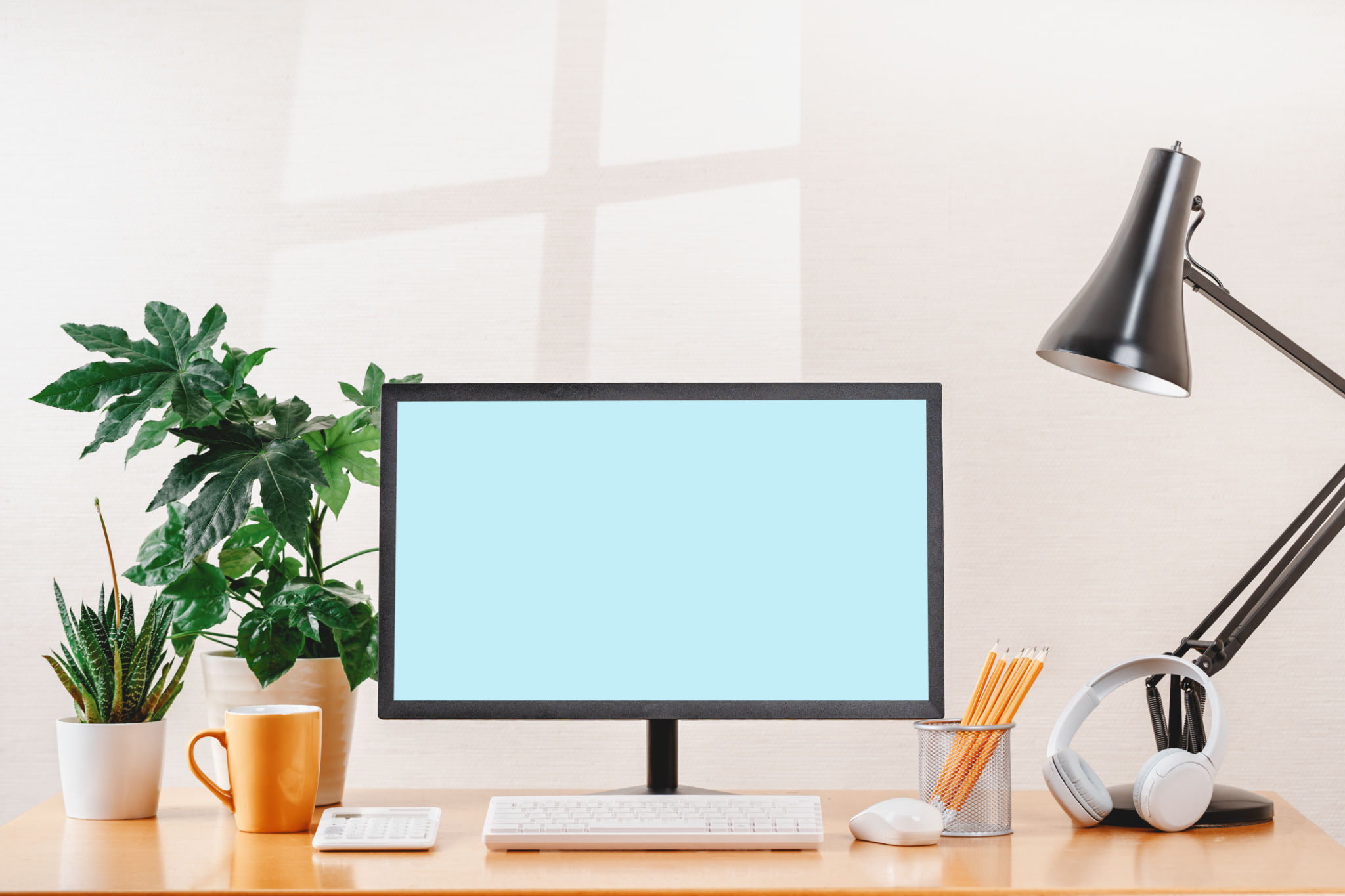 mini pc on desk