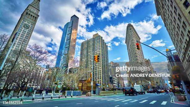 madison square park. famous new york place. - flatiron district stock pictures, royalty-free photos & images