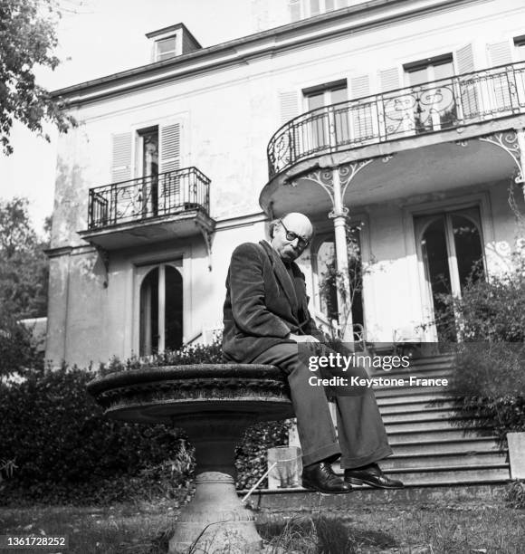 119 Jean Rostand Stock Photos, HighRes Pictures, and Images Getty Images