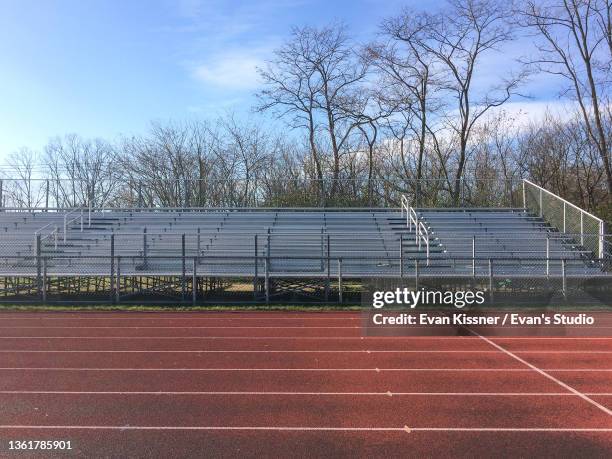 track and field - running track stock pictures, royalty-free photos & images