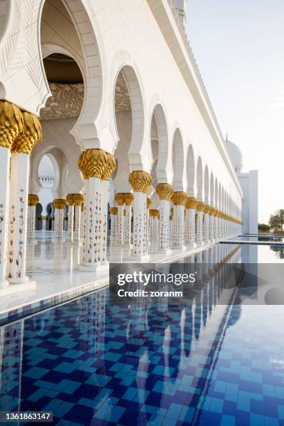 grand mosque - sheikh zayed grand mosque stock pictures, royalty-free photos & images