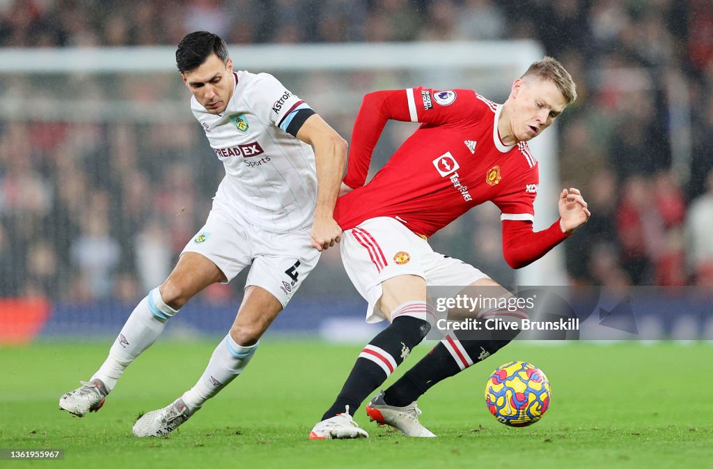 Manchester United v Burnley - Premier League