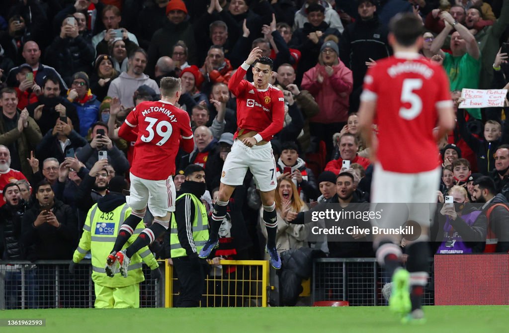 Manchester United v Burnley - Premier League