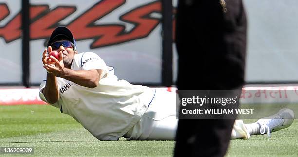 Indian fieldsman Zaheer Khan drops a catch from Australian batsman James Pattinson on the fourth day of the first Test match between Australian and...