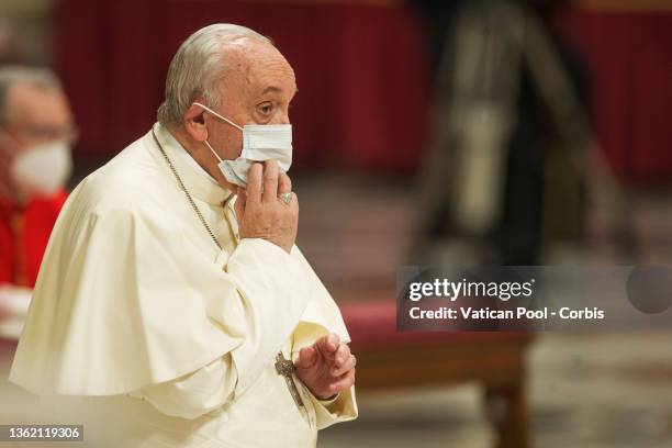 Pope With Mask Pope Mask Photos and Premium High Res Pictures - Getty Images