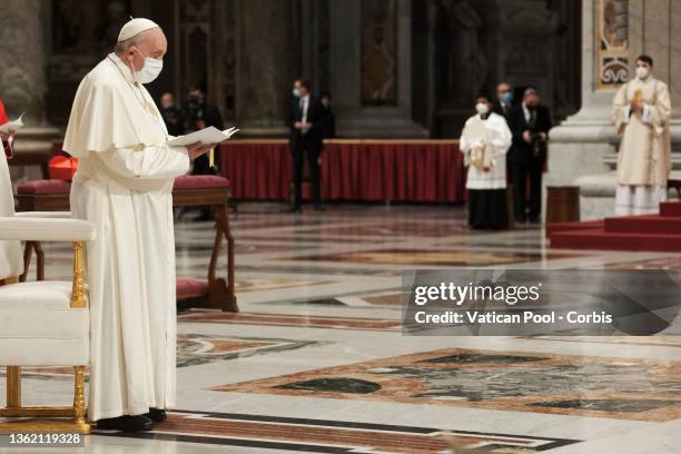 Vatican Mask 5,597 Covid 19 Pandemic In Vatican City Stock Photos, High-Res Pictures ...