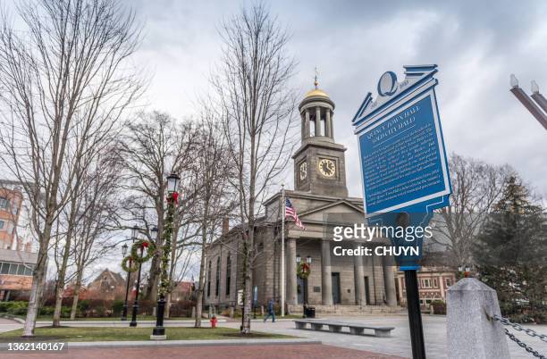 quincy church of presidents - quincy massachusetts stock pictures, royalty-free photos & images