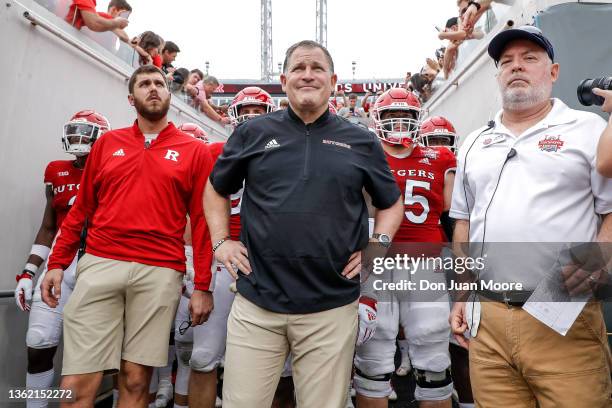 Head Coach Greg Schiano of the Rutgers Scarlet Knights in the tunnel with his team before entering the field before the start of the game against the...