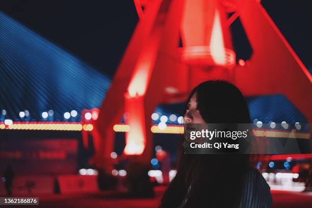 young asian woman standing on the pier - opportunity stock photos et images de collection