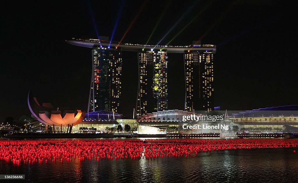 Singapore Prepares For New Year