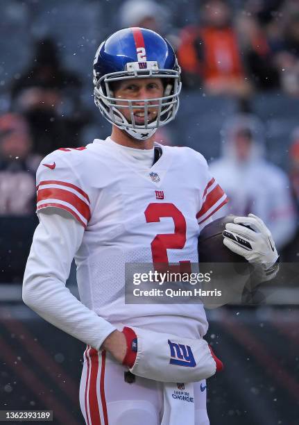 Mike Glennon of the New York Giants warms up before the game against the Chicago Bears at Soldier Field on January 02, 2022 in Chicago, Illinois.