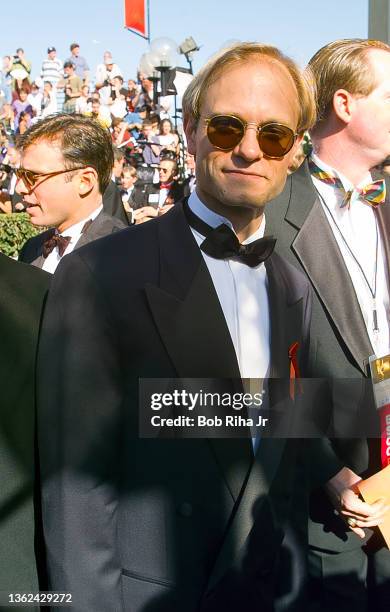 David Hyde Pierce arrives at the Emmy Awards Show, September 8,1996 in Pasadena, California.