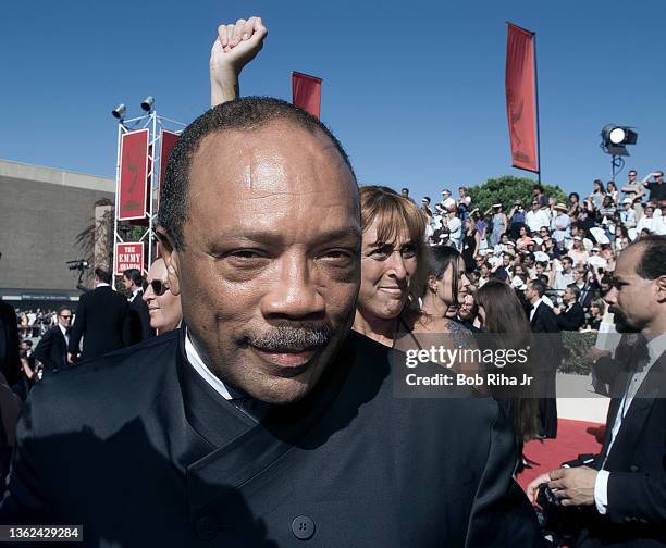 Quincy Jones arrives at the Emmy Awards Show, September 8,1996 in Pasadena, California.