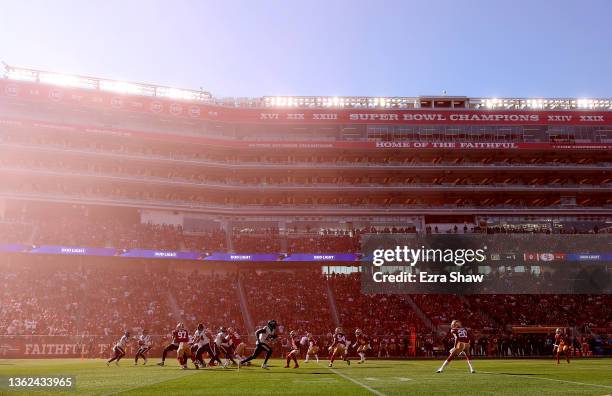 General view of the action between the Houston Texans and the San Francisco 49ers at Levi's Stadium on January 02, 2022 in Santa Clara, California.