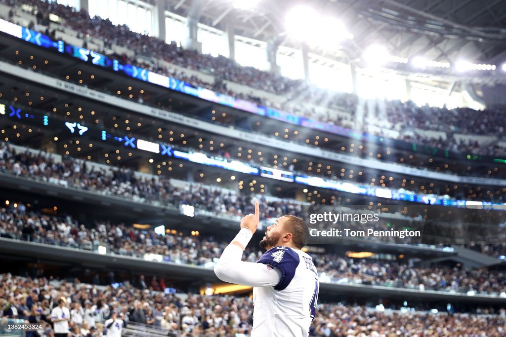 Arizona Cardinals v Dallas Cowboys