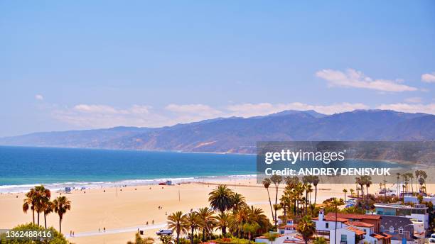 sea, beach, mountain, palm tree, aerial view - playa de santa mónica fotografías e imágenes de stock