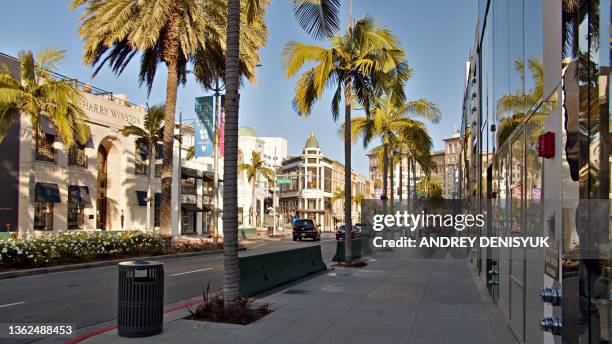 rodeo drive. los angeeles - beverly hills stockfoto's en -beelden