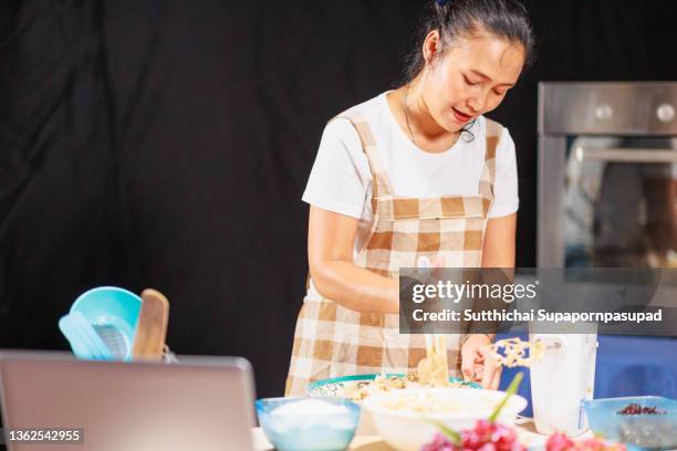 Baking Cookies Laptop Photos and Premium High Res Pictures - Getty Images