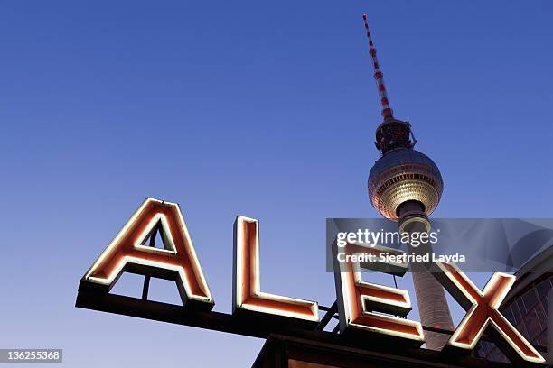 berlin alexanderplatz. - alexanderplatz stock-fotos und bilder