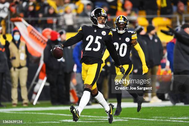 Ahkello Witherspoon of the Pittsburgh Steelers celebrates after an interception during the second quarter against the Cleveland Browns at Heinz Field...
