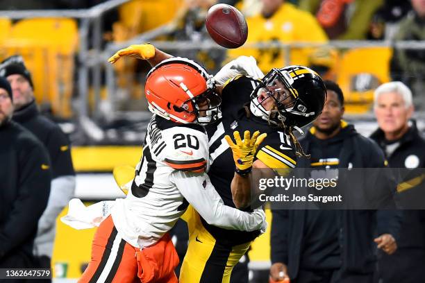 Greg Newsome II of the Cleveland Browns breaks up a pass meant for Chase Claypool of the Pittsburgh Steelers in the fourth quarter at Heinz Field on...