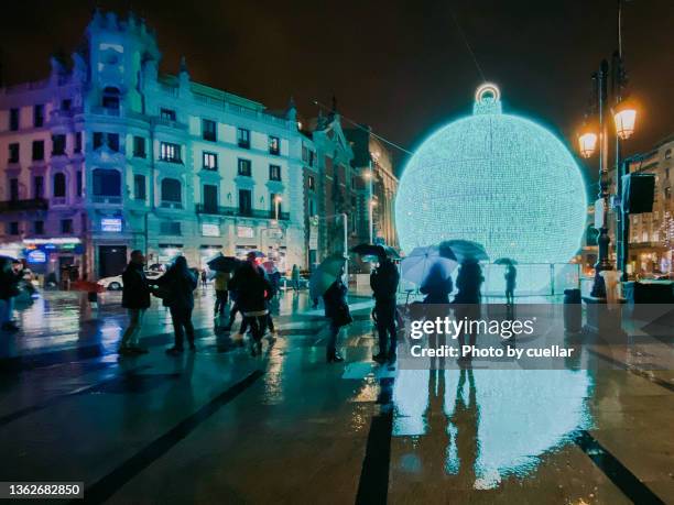 christmas lights in madrid - madrid christmas stock pictures, royalty-free photos & images