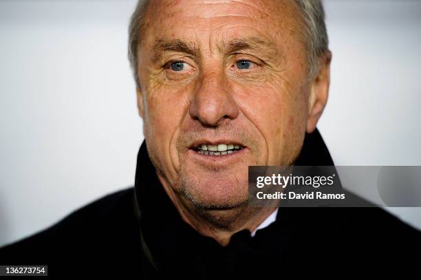 Catalonia head coach Johan Cruyff looks on prior to an International Friendly match between Catalonia and Tunisia at Estadi Olimpic Lluis Companys on...