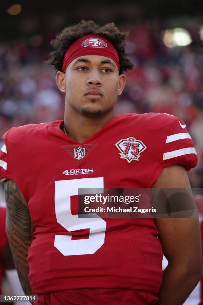 Trey Lance of the San Francisco 49ers on the sidelines before the game against the Houston Texans at Levi's Stadium on January 2, 2022 in Santa...