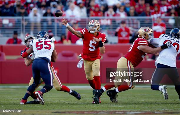 Trey Lance of the San Francisco 49ers passes during the game against the Houston Texans at Levi's Stadium on January 2, 2022 in Santa Clara,...