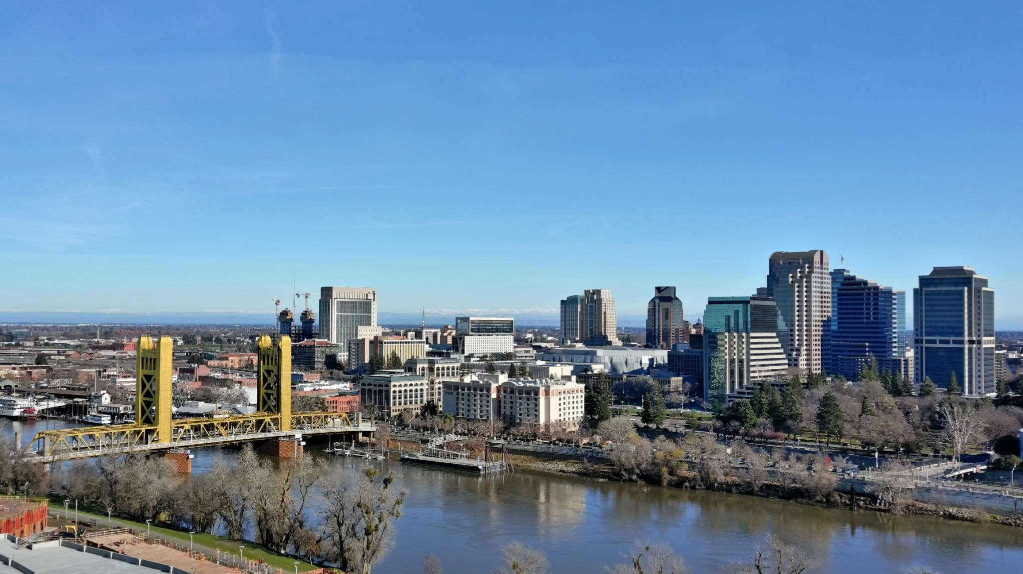 Sacramento skyline wedding