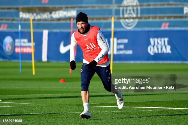 Sergio Ramos in action during a Paris Saint-Germain training session at Ooredoo Center on January 05, 2022 in Paris, France.