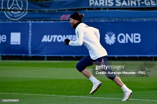 Sergio Ramo in action during a Paris Saint-Germain training session at Ooredoo Center on January 05, 2022 in Paris, France.