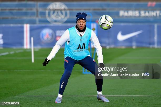 Kylian Mbappe controls the ball during a Paris Saint-Germain training session at Ooredoo Center on January 05, 2022 in Paris, France.