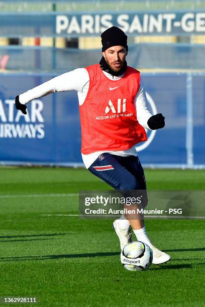 Sergio Ramo runs with the ball during a Paris Saint-Germain training session at Ooredoo Center on January 05, 2022 in Paris, France.