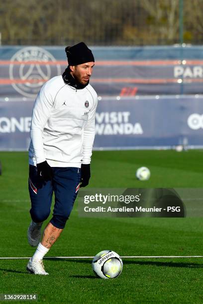 Sergio Ramo runs with the ball during a Paris Saint-Germain training session at Ooredoo Center on January 05, 2022 in Paris, France.