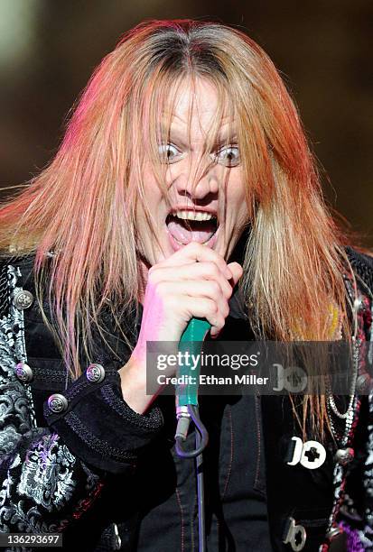 Sebastisn Bach Rocker 1,142 Singer Sebastian Bach Stock Photos, High-Res Pictures, and Images ...