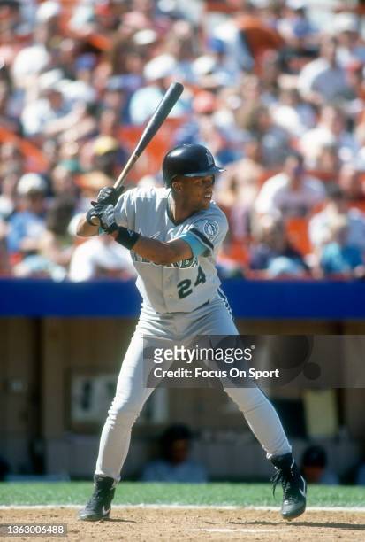 Alex Arias of the Florida Marlins bats against the New York Mets during a Major League Baseball game circa 1993 at Shea Stadium in the Queens borough...
