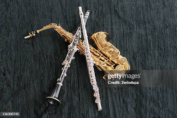 clarinet, flute and sax - klarinet stockfoto's en -beelden