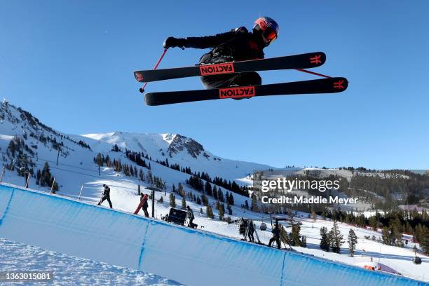 Eileen Gu of Team China takes a training run for the Women's Freeski Halfpipe competition at Mammoth Mountain on January 05, 2022 in Mammoth,...