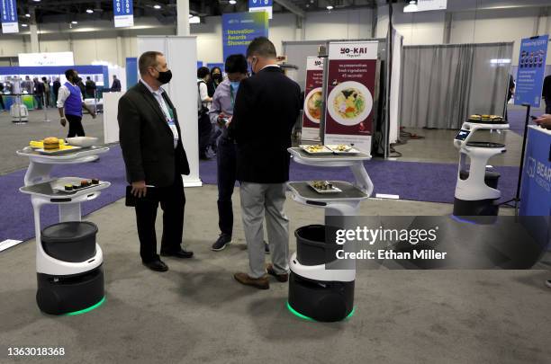 Ces Service Ces Robot Photos and Premium High Res Pictures - Getty Images