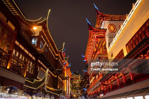 night of yuyuan gardens on new year's day - chinese decoration stock pictures, royalty-free photos & images