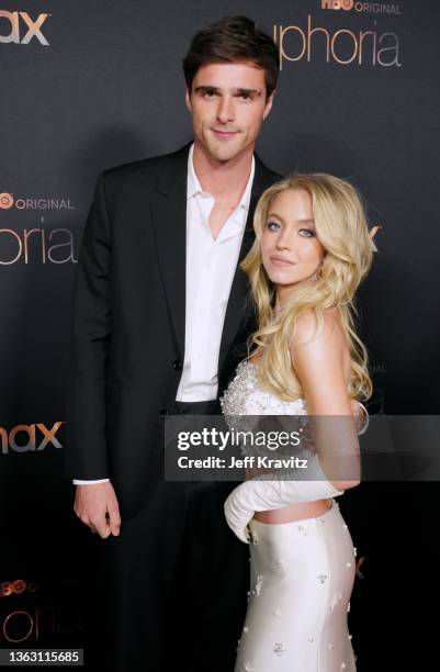 Jacob Elordi and Sydney Sweeney attend HBO's "Euphoria" Season 2 Photo Call at Goya Studios on January 05, 2022 in Los Angeles, California.