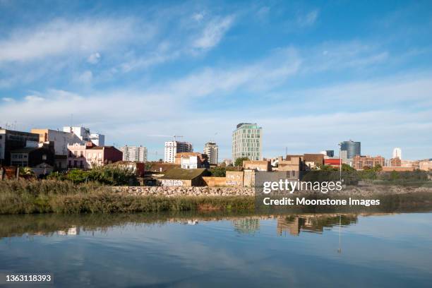 turia river in valencia, spanien - industrial district stock-fotos und bilder