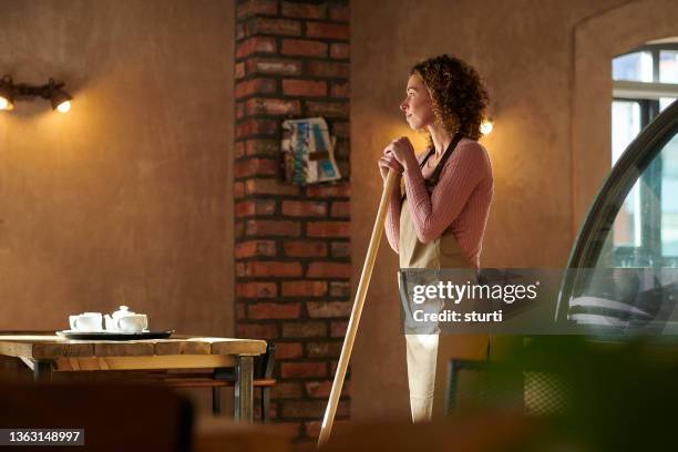 planning her business strategy - restaurant cleaning stock pictures, royalty-free photos & images