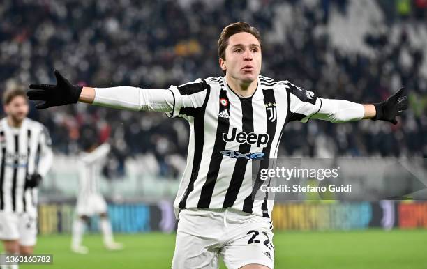 Federico Chiesa of Juventus celebrates scoring their teams first goal to make it 1-1 during the Serie A match between Juventus and SSC Napoli at...