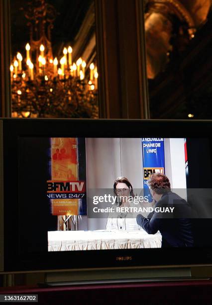 Screen in the Paris hotel where the debate between defeated centrist-wing contender Francois Bayrou and Socialist presidential candidate Segolene...